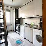 1 Min From Ndk And Vitoshka Street Appartamento *