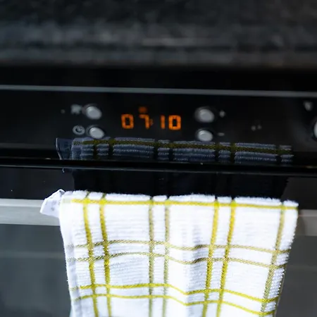 아파트 1 Min From Ndk And Vitoshka Street 소피아